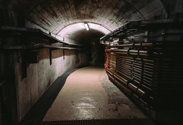 Foto túnel iluminado en el edificio