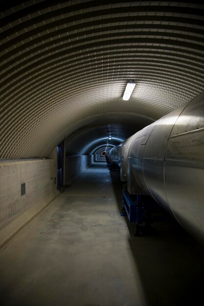 Foto túnel iluminado
