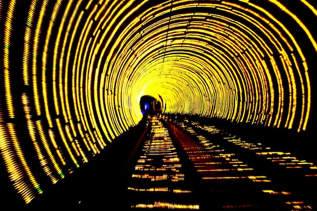 Foto el túnel turístico de bund