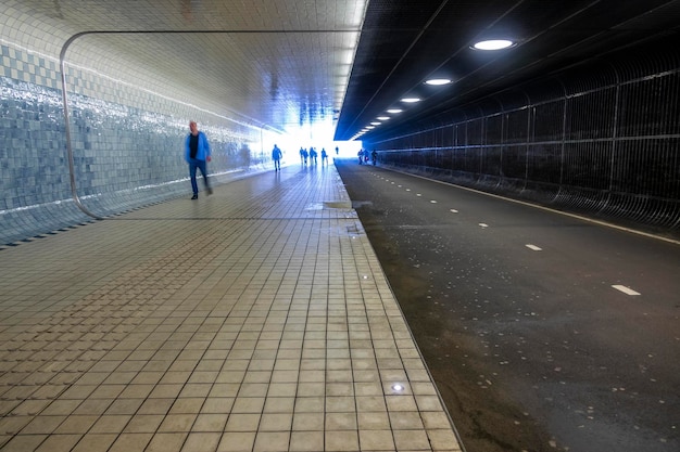 Tunnel für Fußgänger und Radfahrer