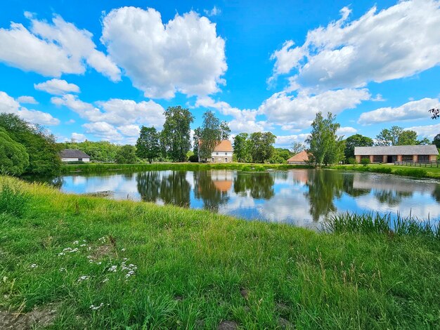 Turaida, una ciudad perteneciente a Sigulda en el Parque Nacional Gauja en Letonia