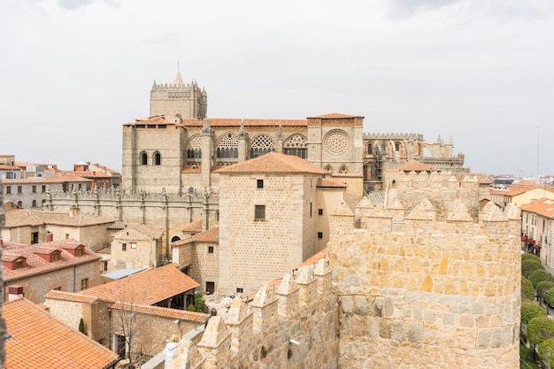 Turismo, Muralhas da cidade de Ávila em Castilla y León, Espanha. Cidade medieval fortificada