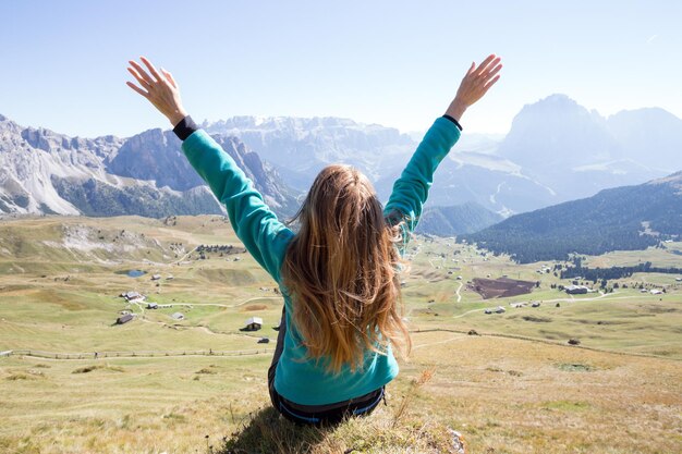 Turista nas Dolomitas