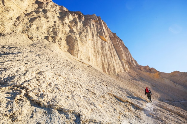 Turista en el punto de Zabriski