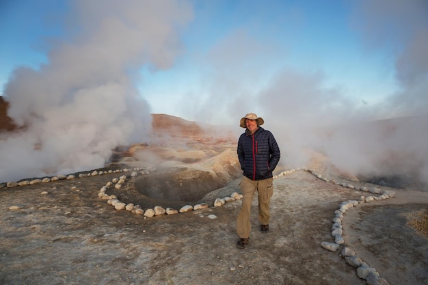 Foto turista en el sol del manana