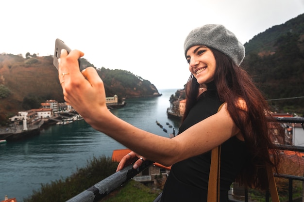 Turista tirando uma selfie