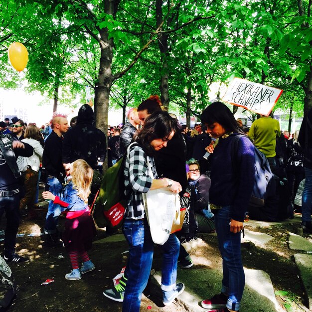 Foto turistas en el parque