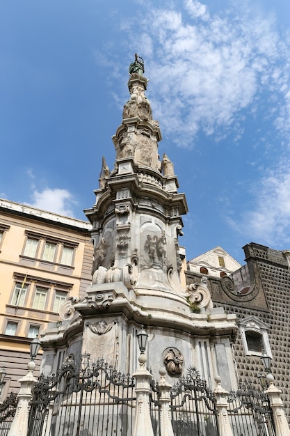 Turm der Unbefleckten Jungfrau in Neapel Italien