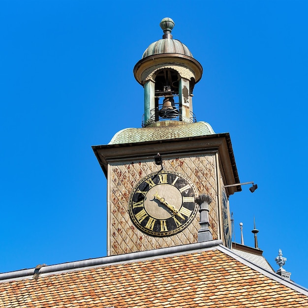 Turm des Fremdenverkehrsamtes am Grande Place Square, Vevey, Schweizer Riviera