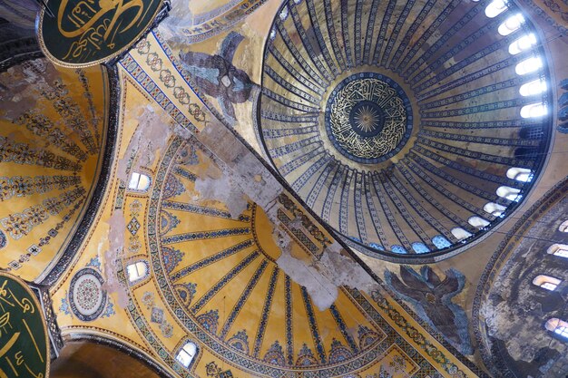 Turquía estambul 12 de mayo de 2023 Interior de la mezquita de Hagia Sophia