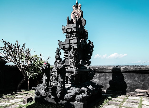 Typische antike Architektur der Insel Bali Indonesien