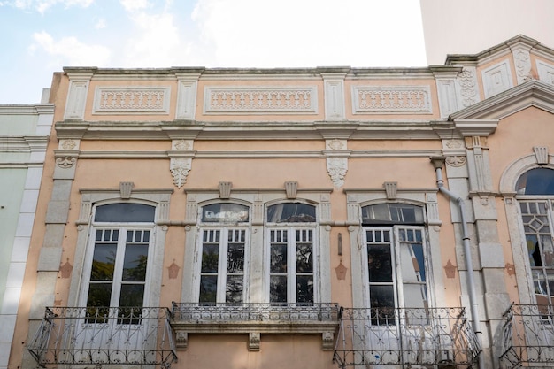 Typische Architektur der rustikalen Gebäude der Algarve