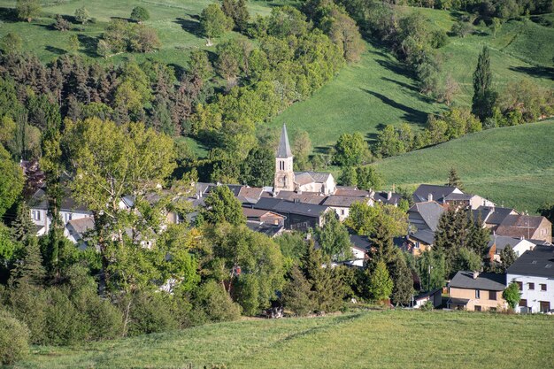 Typische Kleinstadt des französischen Familienurlaubsziels Cerdanya