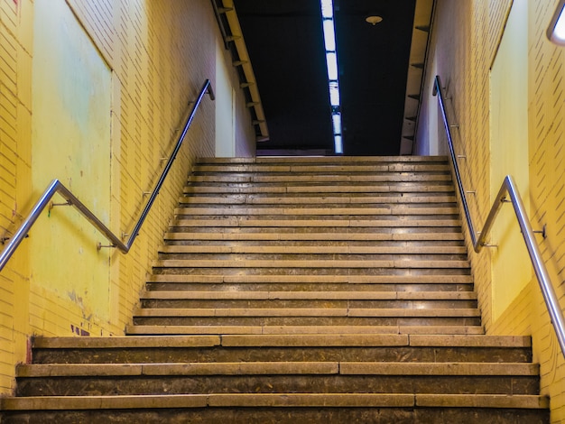 U-Bahn-Treppe in der Stadt Barcelona.