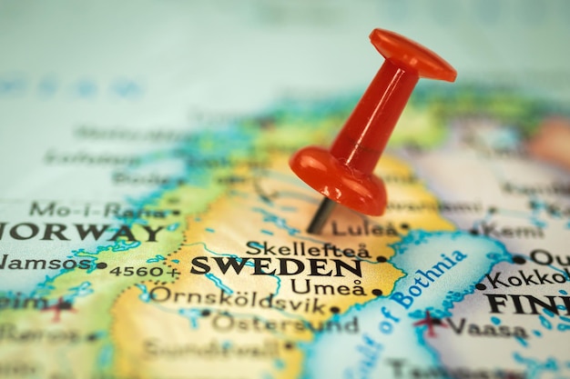 Ubicación Suecia chincheta en el mapa marcador de primer plano de destino para viajes turismo y concepto de viaje Europa