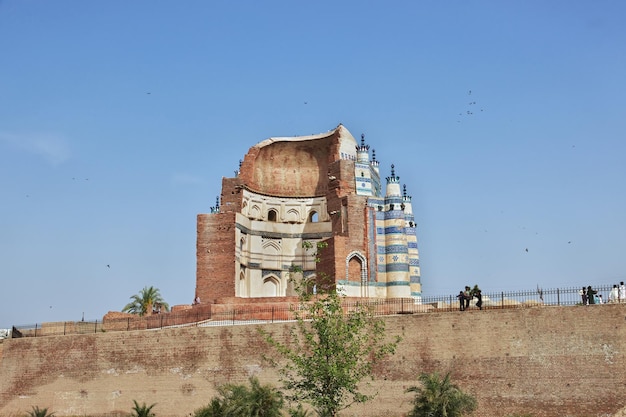 Uch Sharif Ruinen jahrhundertealter Mausoleen in der Nähe von Bahawalpur, Pakistan