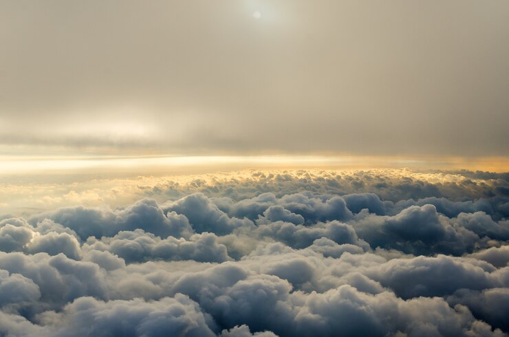 Über den Wolken fliegen