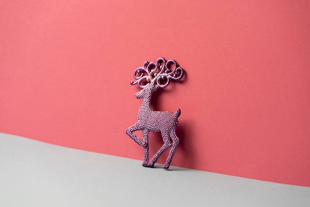 Um brinquedo de férias de renas de decoração de natal brilhante