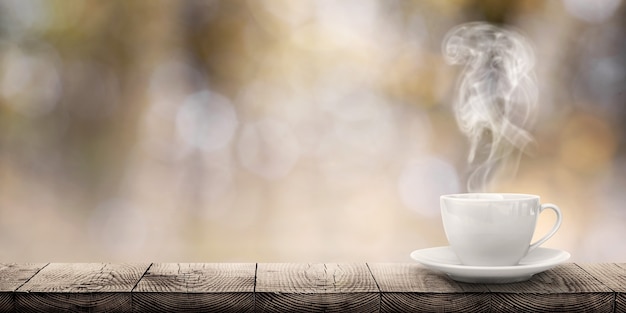 Um café quente na mesa em um fundo de primavera