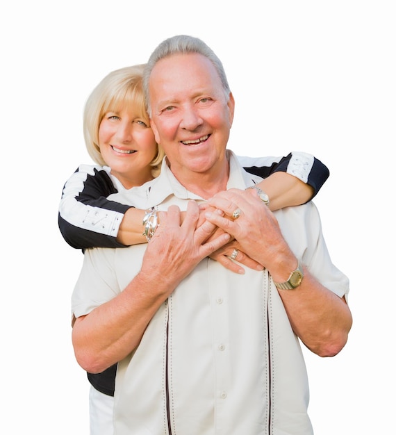 Foto um casal de idosos feliz e atraente abraçando-se isolados em fundo branco