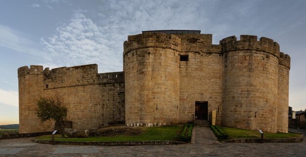 Foto um castelo na cidade de mogadíscio