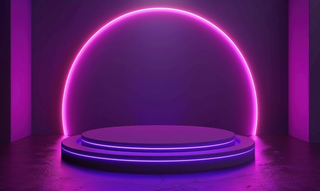 Um cenário moderno com um fundo circular roxo brilhante e uma plataforma redonda em um ambiente mal iluminado