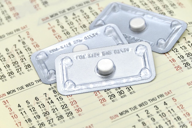 Um comprimido de contraceptivo de emergência
