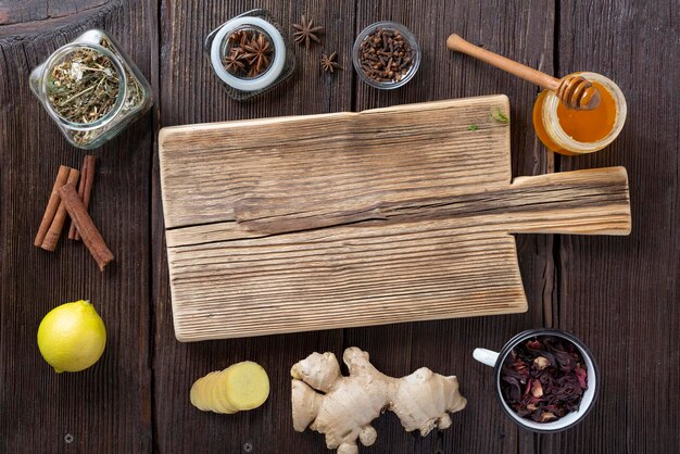 Um conjunto de produtos e frutos da medicina tradicional para chá medicinal