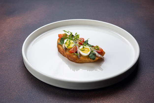 Um delicioso pequeno-almoço de bruschetta