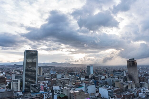 Um dia nublado em Bogotá