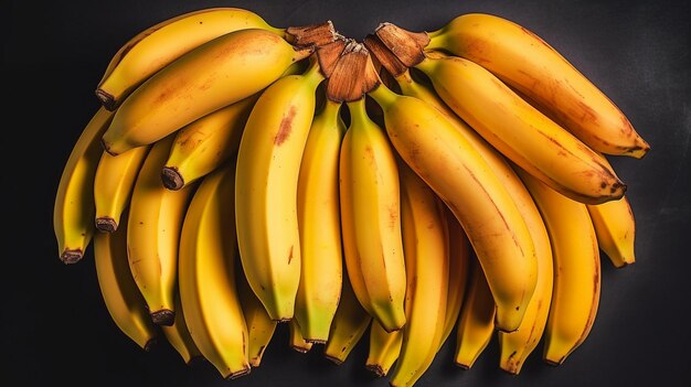 Um feixe de bananas frescas isoladas