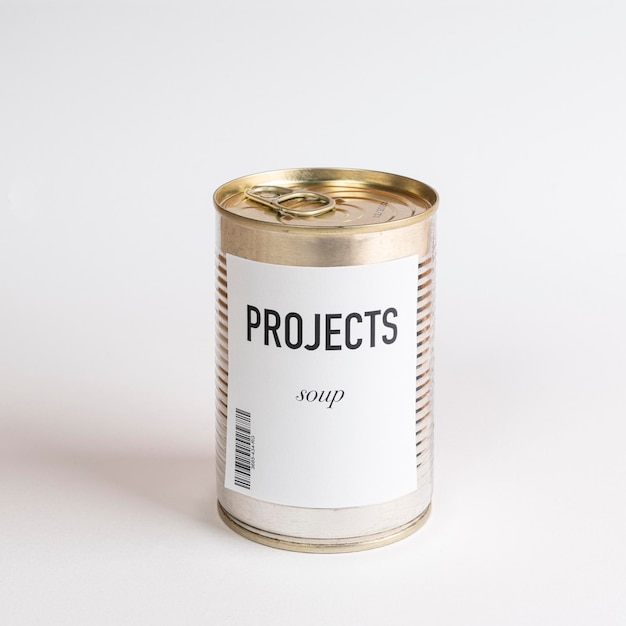 Um frasco com o rótulo indicando o conteúdo da sopa dos projetos