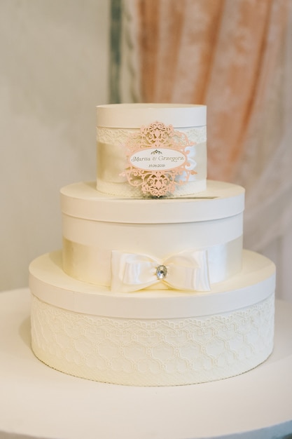 Um lindo bolo de casamento