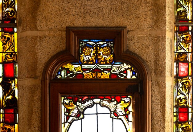 Um vitral em uma igreja