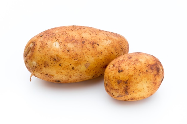 Uma batata bio-russet isolada