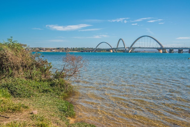 Uma bela vista da ponte JK localizada em Brasília, capital do Brasil