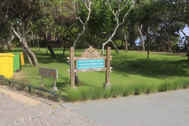 Foto uma bela vista da praia de nusa dua em bali indonésia