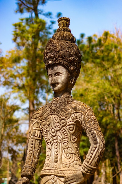 Uma bela vista do Buddha Park localizado em Nong Khai Tailândia