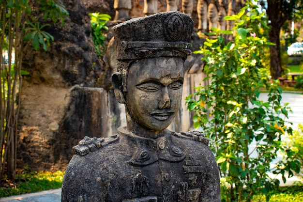 Uma bela vista do Buddha Park localizado em Vientiane Laos