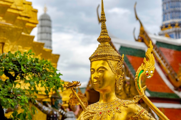 Uma bela vista do Grande Palácio do Templo Wat Phra Kaew em Bangkok Tailândia