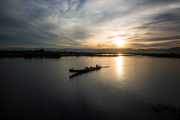 Uma bela vista do Lago Inle Myanmar