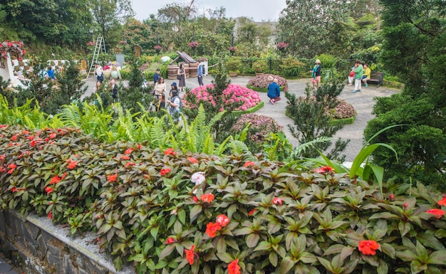 Uma bela vista do Sunworld Ba Na Hills Park localizado em Da Nang Vietnam