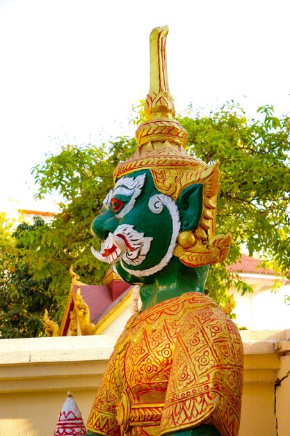 Uma bela vista do templo budista localizado em Vientiane Laos