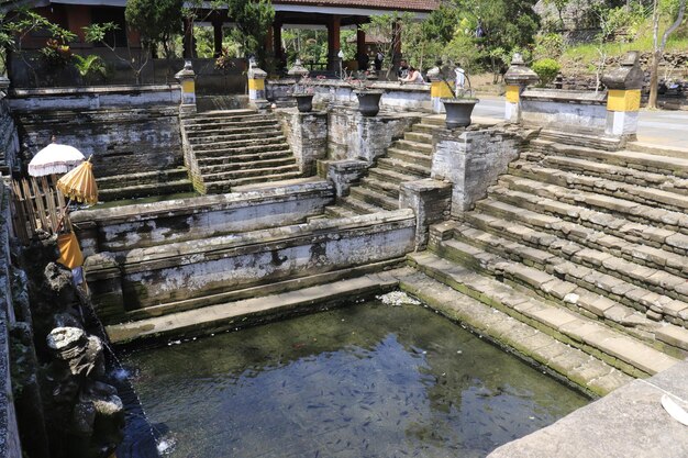 Uma bela vista do templo Goah Gaja localizado em Bali Indonésia