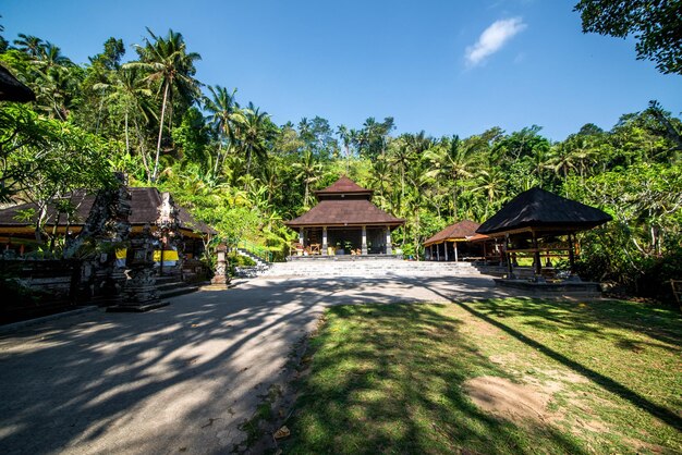 Uma bela vista do templo Gunung Kawi localizado em Bali Indonésia