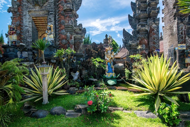 Uma bela vista do templo Ulun Danu Beratan localizado em Bali Indonésia