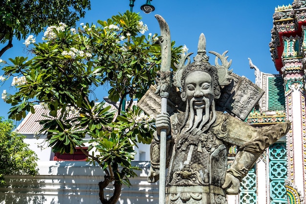 Uma bela vista do templo wat pho localizado em bangkok tailândia