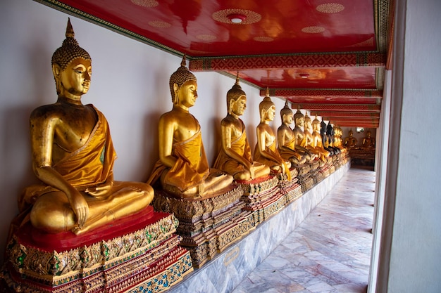 Uma bela vista do templo Wat Pho localizado em Bangkok Tailândia