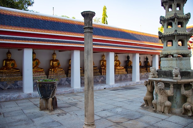 Uma bela vista do templo Wat Pho localizado em Bangkok Tailândia