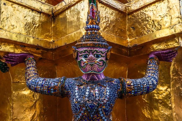 Uma bela vista do Templo Wat Phra Kaew O Grande Palácio localizado em Bangkok Tailândia